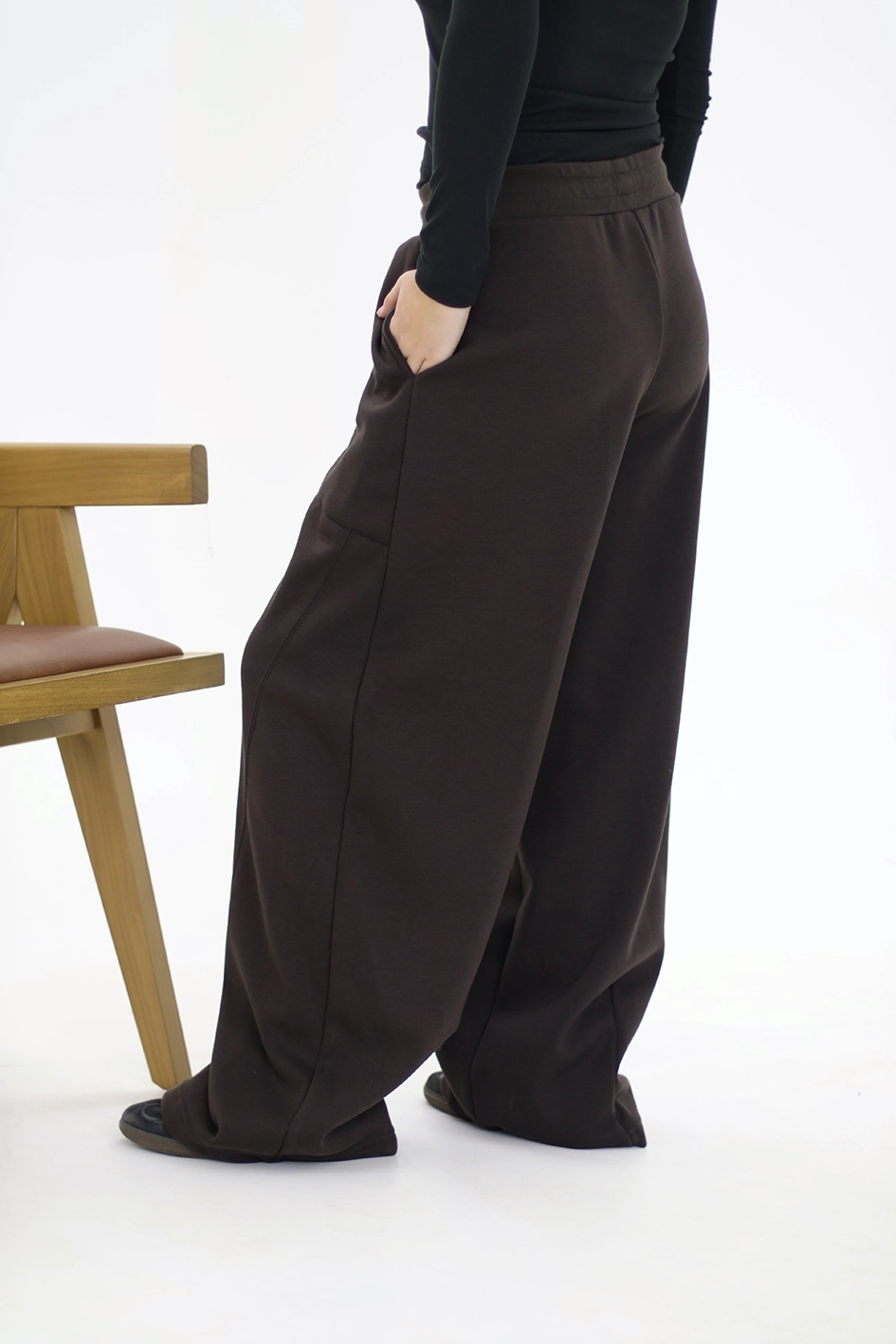Jogger Frisado LUJÁN - Image 2