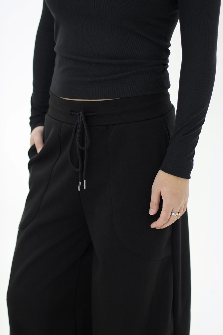 Jogger Frisado LUJÁN - Image 4